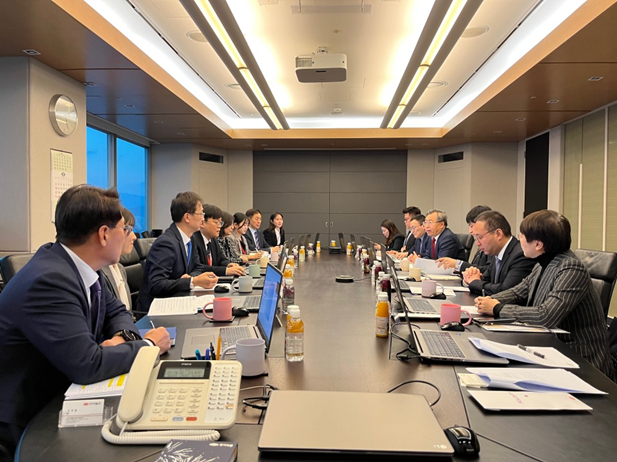 2023年12月19日至21日，刘敬桢一行与韩美药品社长林珠贤、CEO朴宰贤等进行座谈交流.jpg